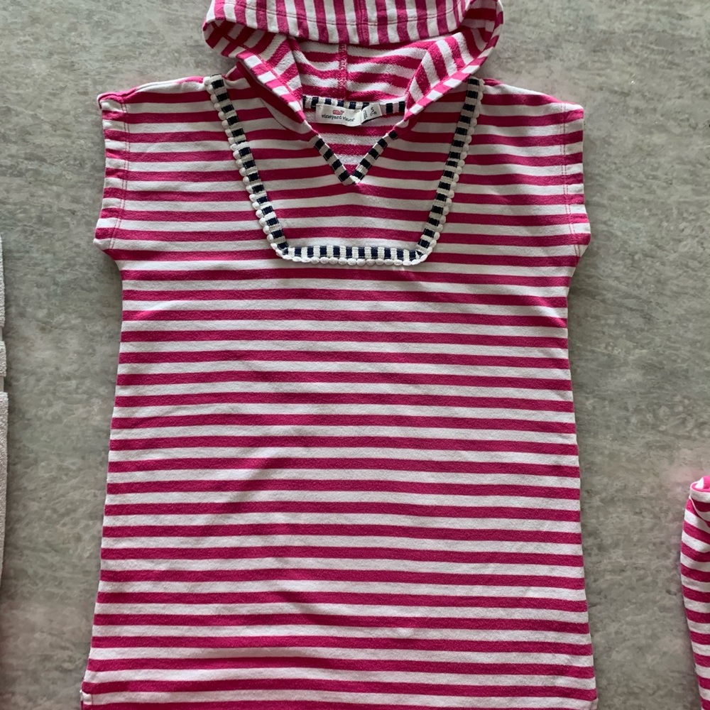 Vineyard vines , rich in detailing, gently used.